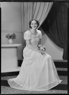 Margaret Brennan, Debutante - Puke Ariki