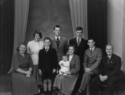 Black, Group - Puke Ariki