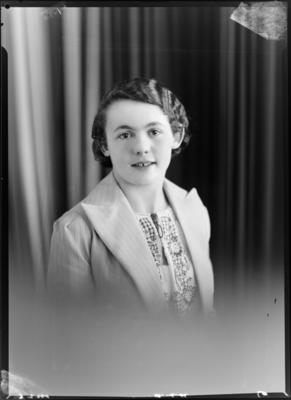 Old, Woman; 1937-1938; SW1931-1940.11637