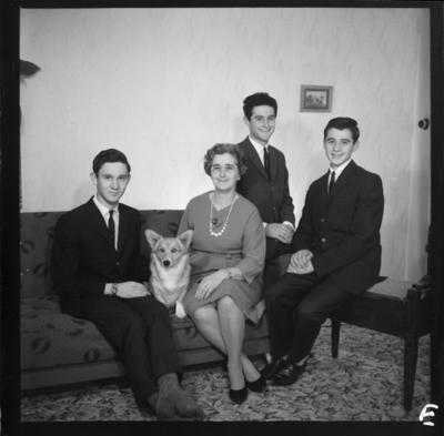 Fernee, Family Group - Puke Ariki