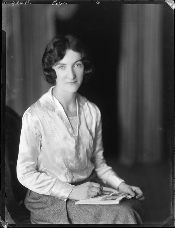 Eva, Woman - Puke Ariki