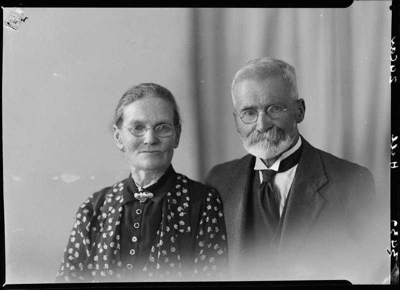 hill-couple-puke-ariki