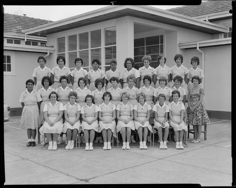 opunake-high-school-class-group-puke-ariki
