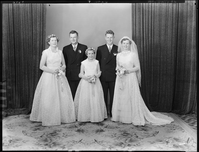 McCracken, Wedding Puke Ariki